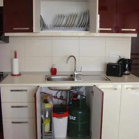 Διαμέρισμα Creme & Bordo Agios Georgios (Famagusta)